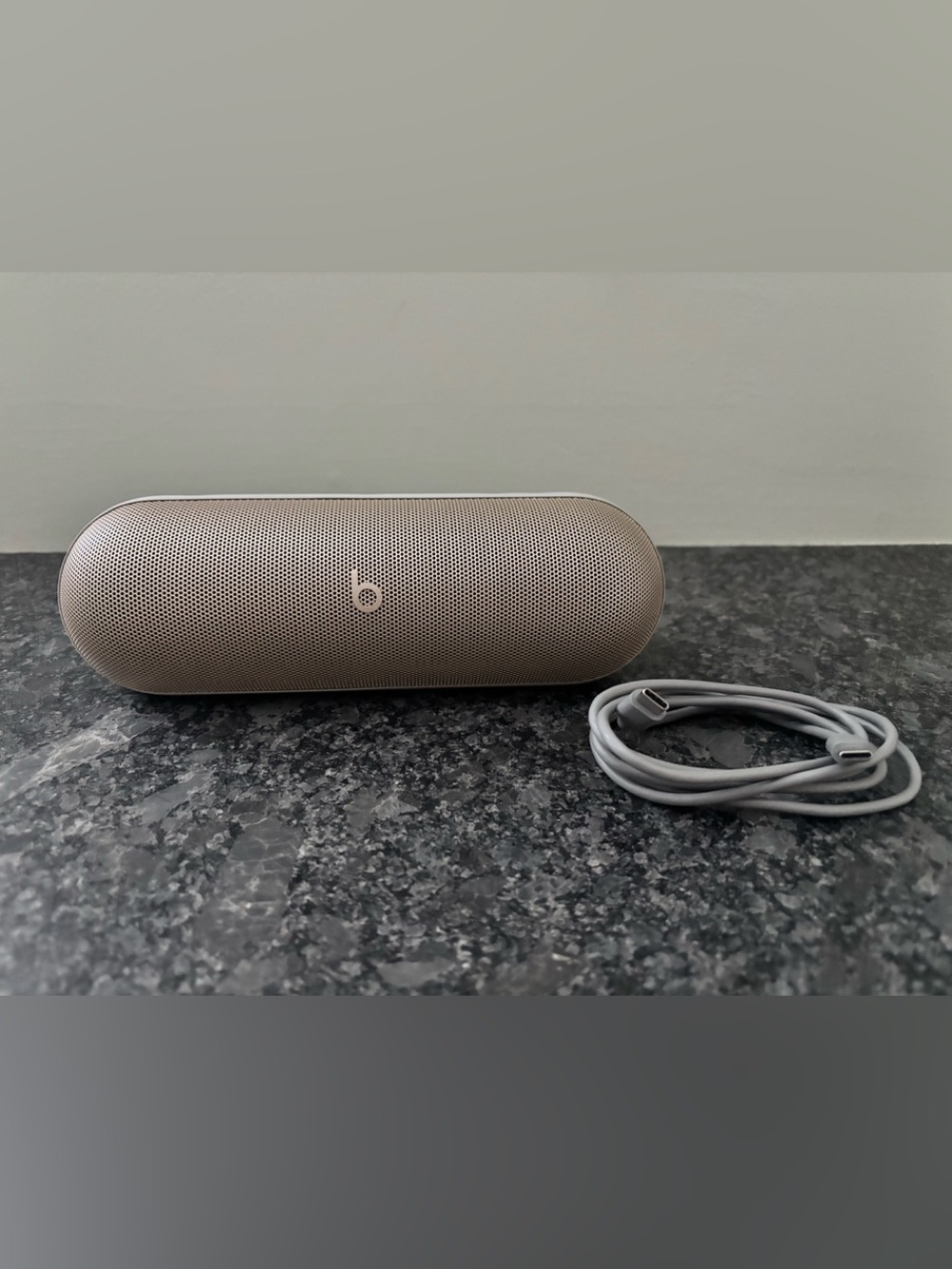 Beats Pill Wireless Bluetooth Speaker - Champagne Gold